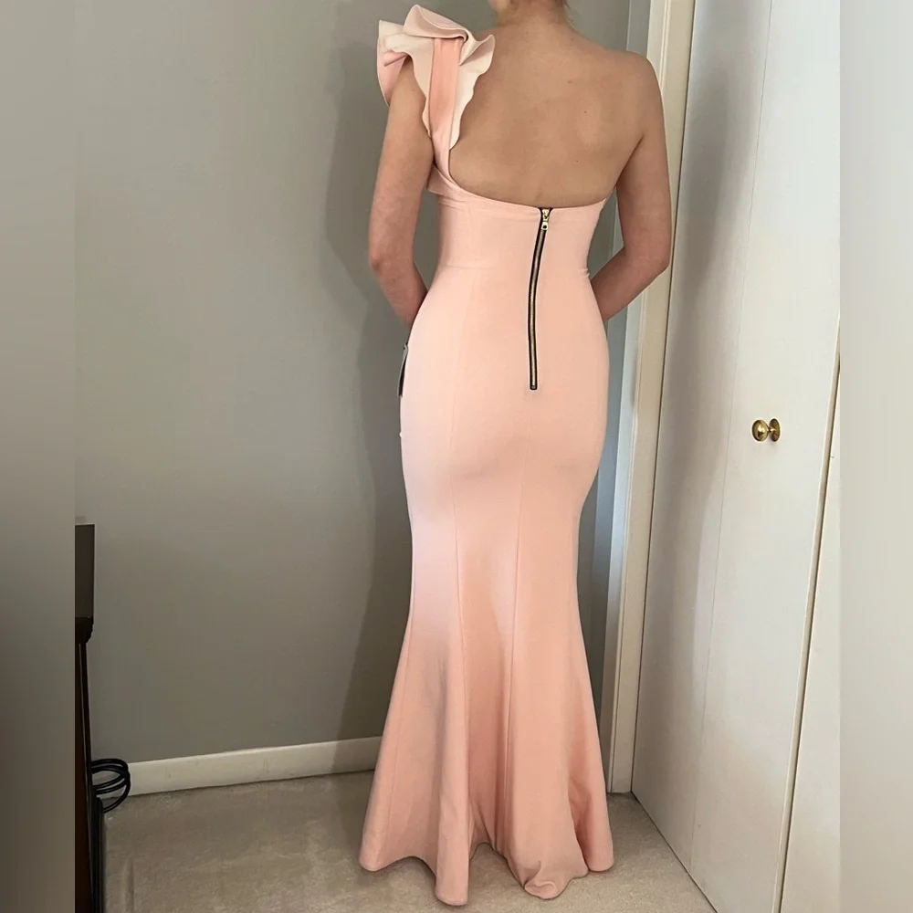 Elegant Pink Off-Shoulder Dress - Picture 4 of 7